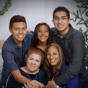 Meet your Posher, Nic